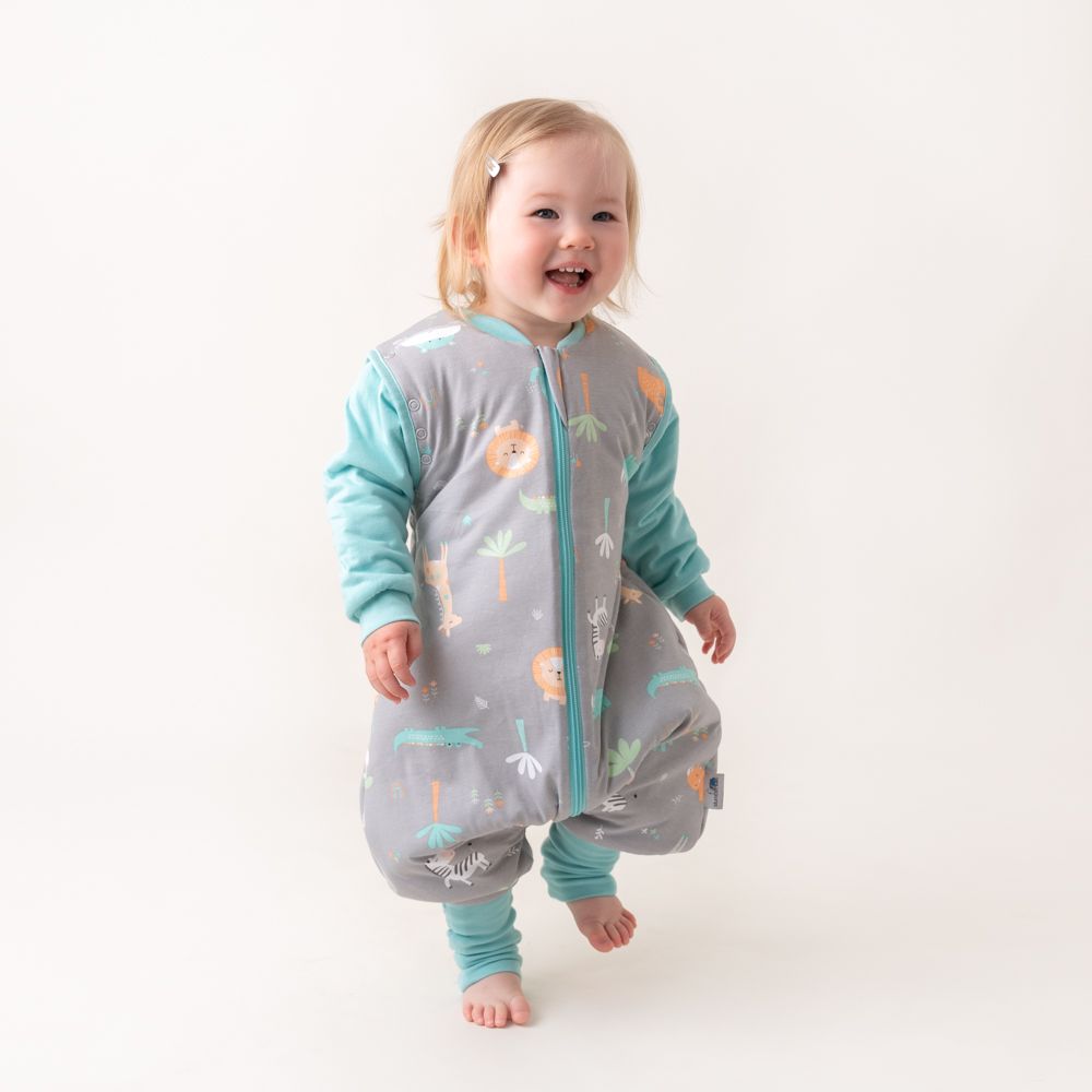 CELOROČNÝ PROTISKLZOVÝ spací vak s odopínateľnými rukávmi a s voľnými nohami „DUPAČKY“  Safari, 100% BAVLNA, 120cm